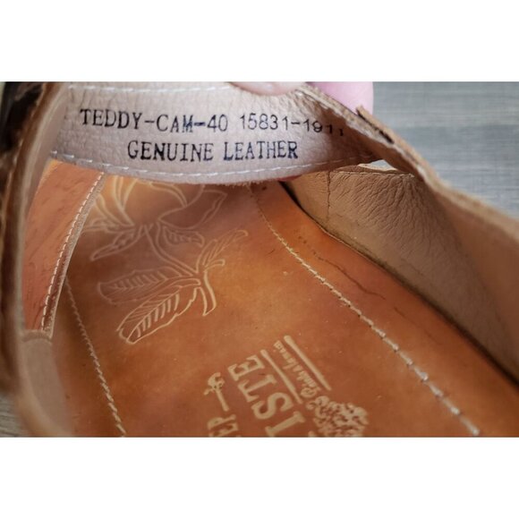 L'Artiste by Spring Step Teddy Tooled Leather Wedge Sandals Brown Size Women's 9 - Picture 10 of 11